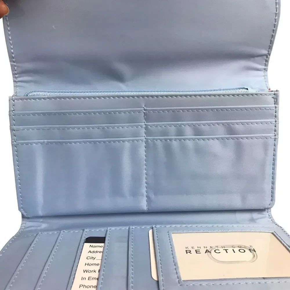Kenneth Cole Woman’s Wallet - Picture 6 of 7